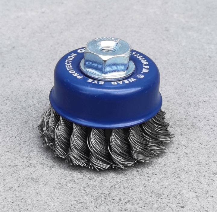 SUMO แปรงลวดรูปถ้วยถักเปีย 3นิ้วx10x1.25mm. แบรนด์ ซูโม่ - ฮาร์ดแวร์ ราคา 95 บาท