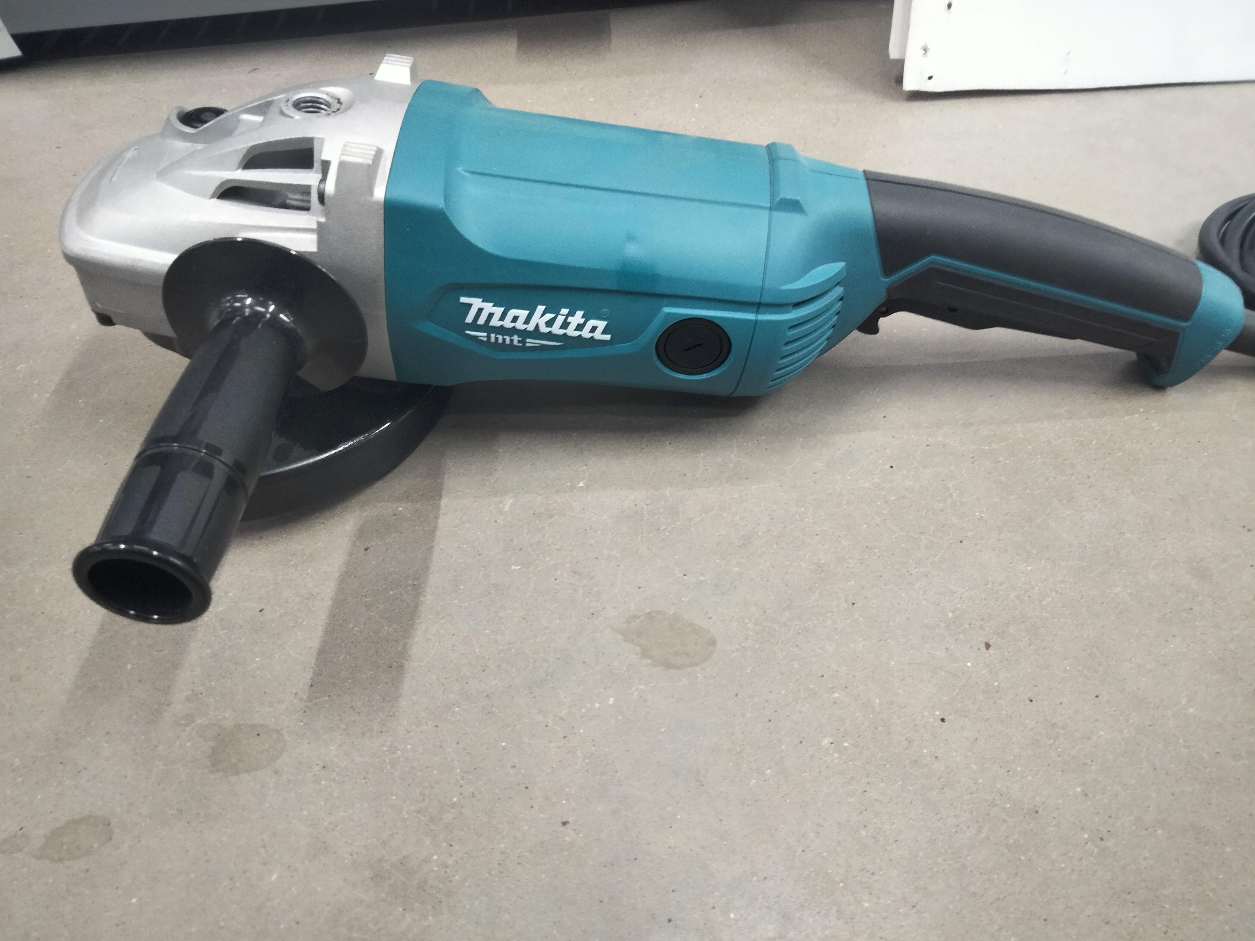 MAKITA เครื่องเจียร์ M9000B 7นิ้ว 2000W