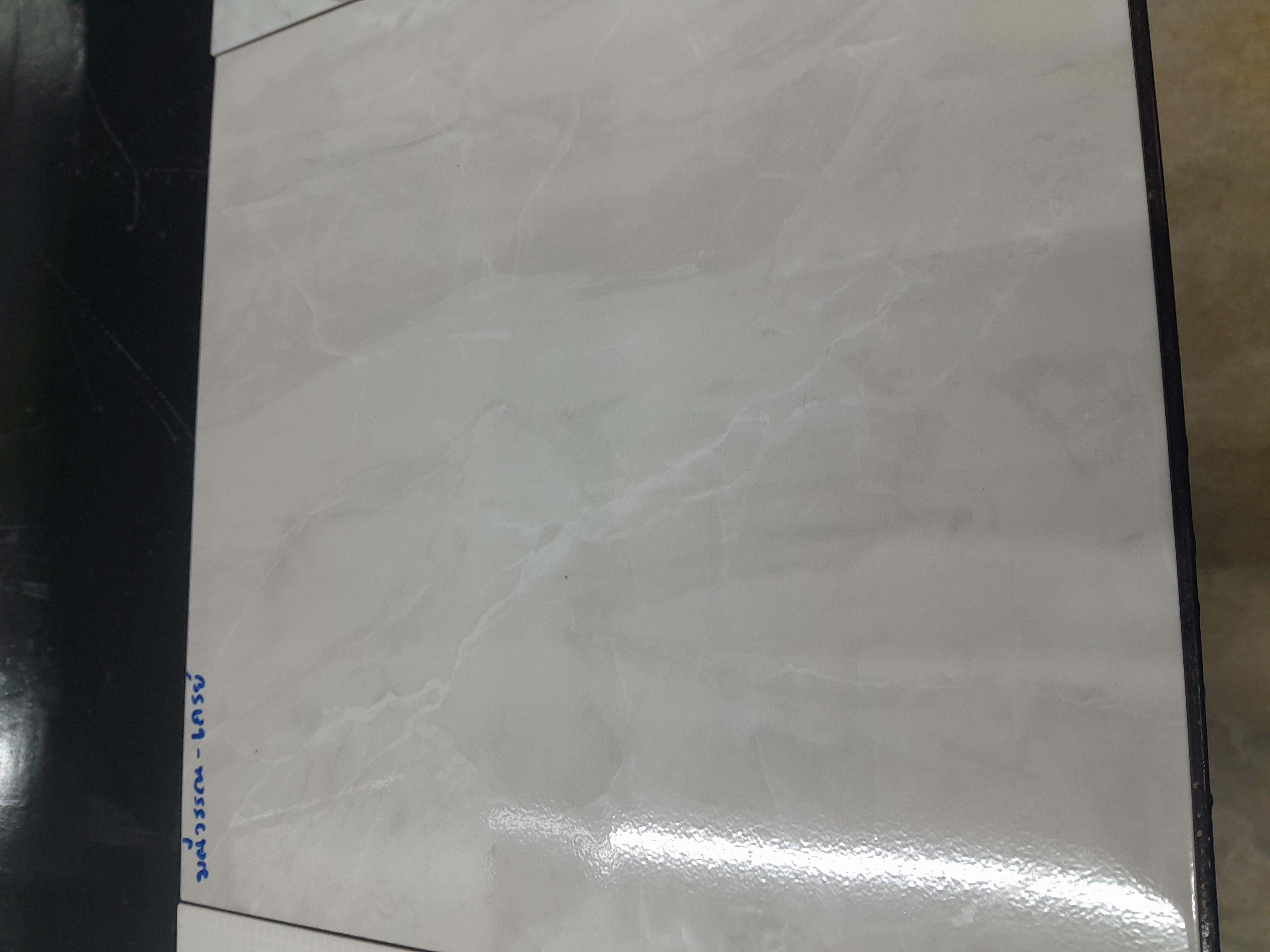 EUROPA กระเบื้องมณีวรรณ-เกรย์ 40*40 (NA) (6 Pieces/Box, 1 Box: 1 M2) แบรนด์ SCG Ceramic - ตกแต่ง ราคา 179 บาท