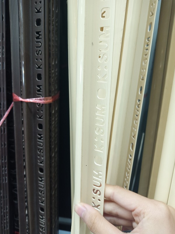 HOME คิ้วโค้ง PVC KP1-132004 1.3ซม.*2.0  สีครีมอ่อน - ภาพที่ 2