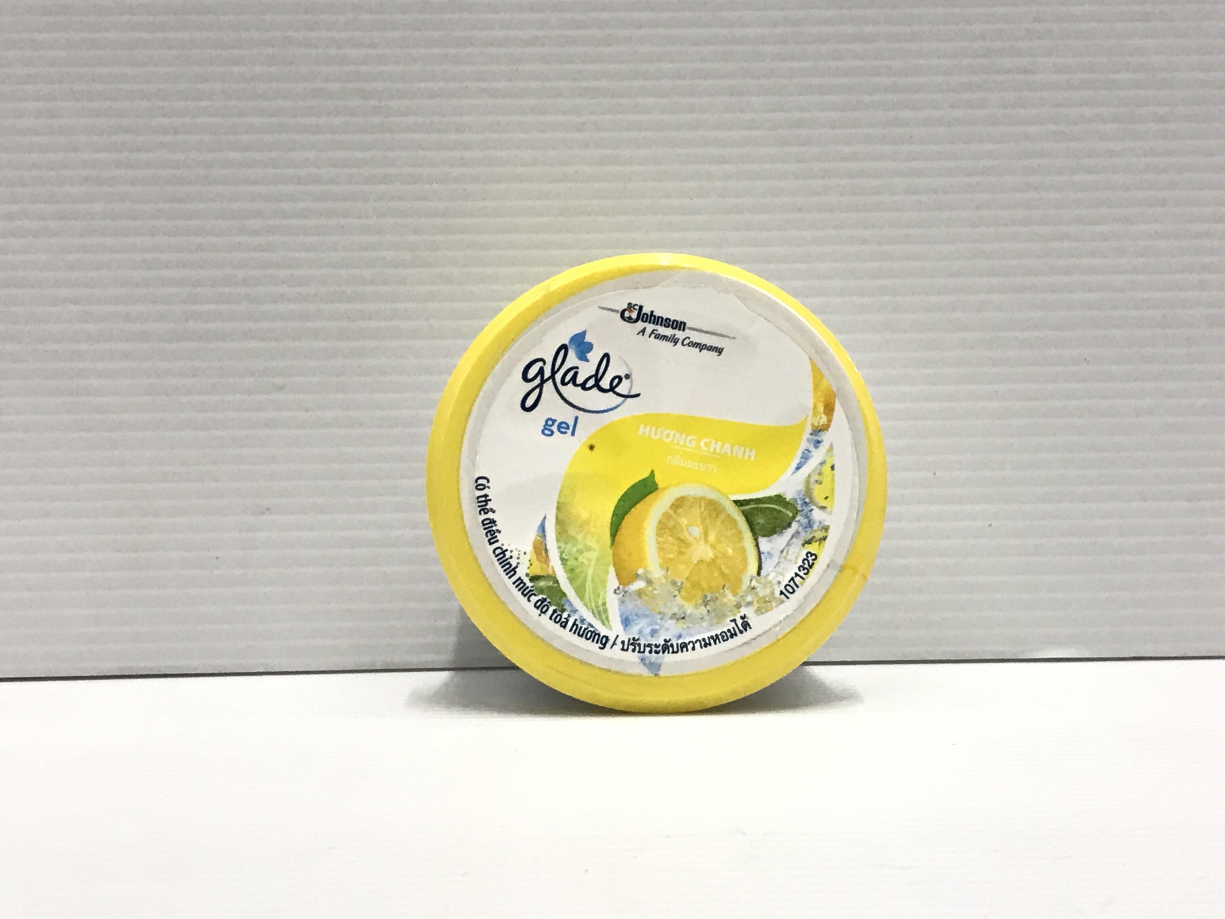 GLADE เจล เลมอน เหลือง 70 กรัม แบรนด์ GLADE - ตกแต่ง ราคา 49 บาท