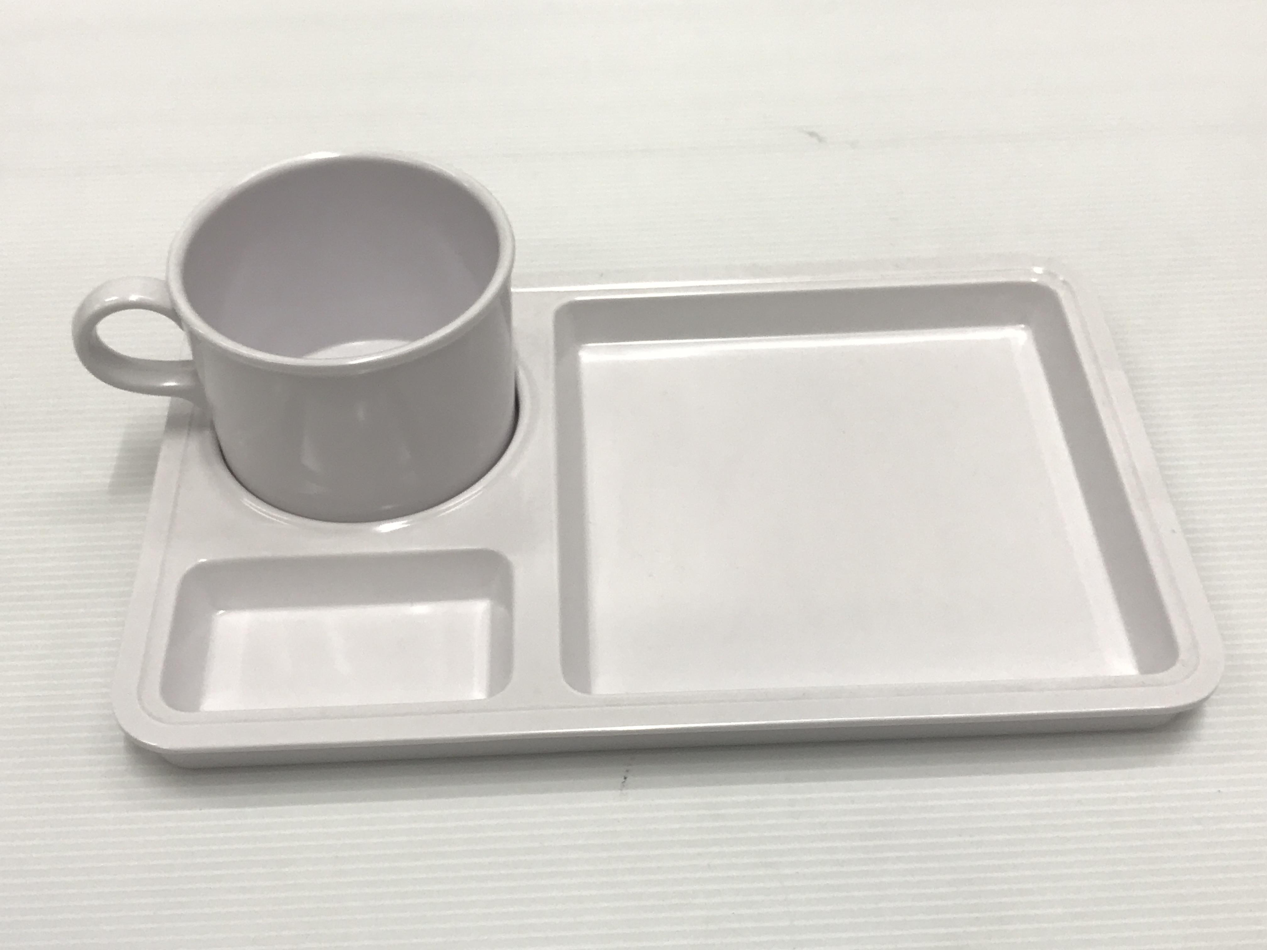Melamine ชุดแก้วกาแฟถาดสี่เหลี่ยม SC6051-10 สีขาว แบรนด์ บริษัท ไทย เมลามีนแวร์ อินดัสเทรียล จำกัด - ตกแต่ง ราคา 945 บาท