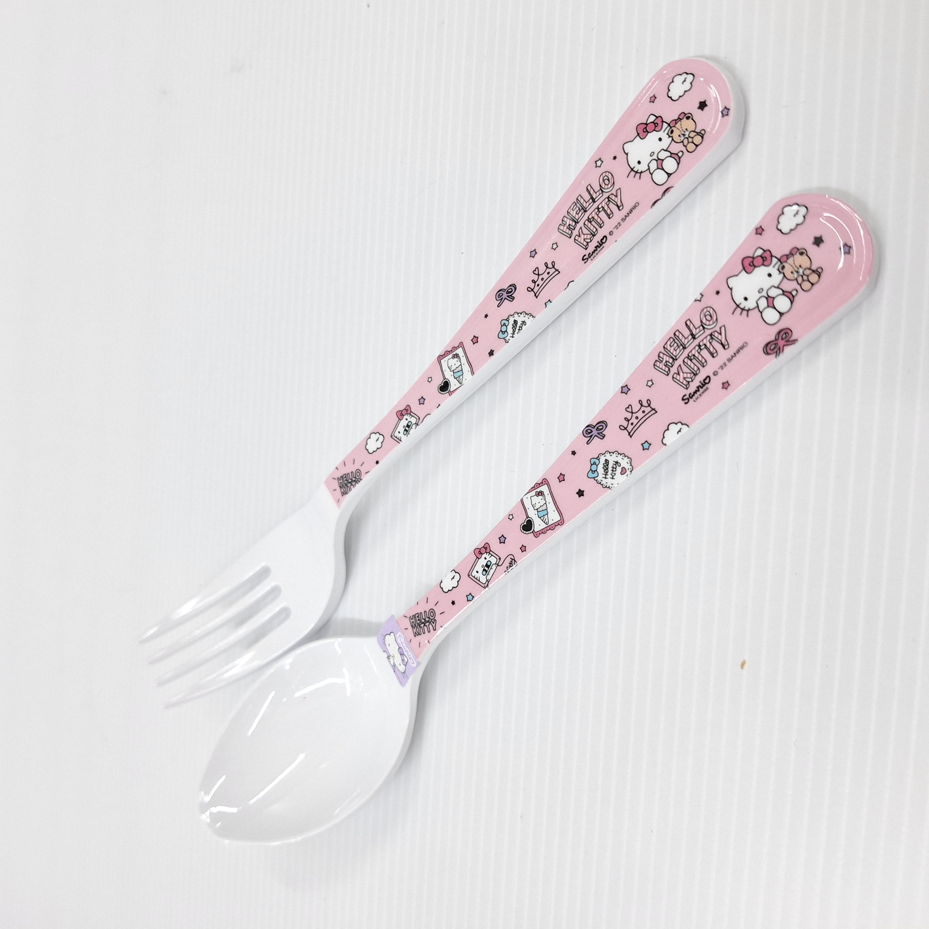 SUPERWARE ชุดช้อนส้อม SP/F358 คิตตี้ ดรีม แบรนด์ ศรีไทยซุปเปอร์แวร์ - ตกแต่ง ราคา 55 บาท