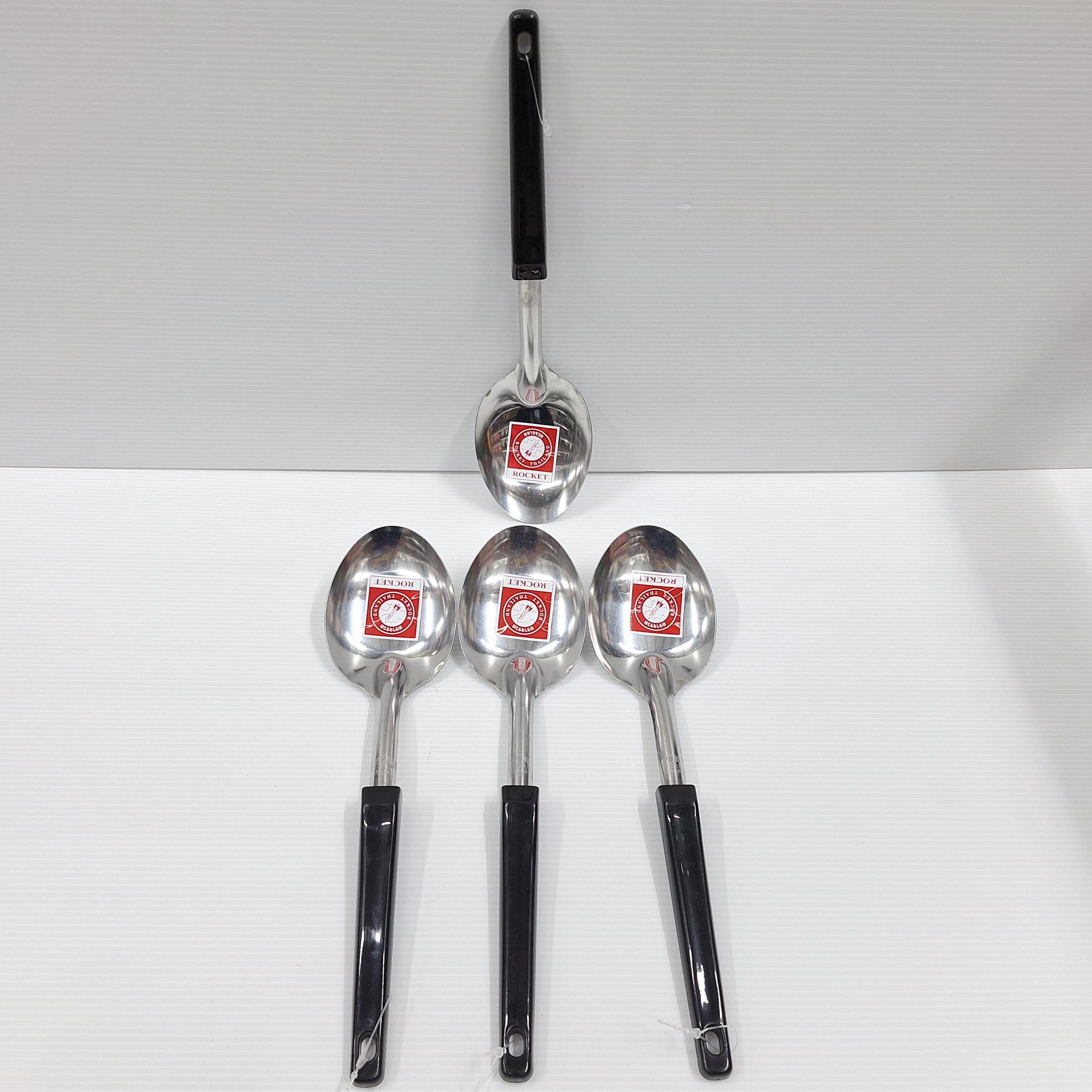 จรวด ทัพพีเล็ก-ด้ามดำ แบรนด์ ไทยสเตนเลสสตีล - ตกแต่ง ราคา 55 บาท