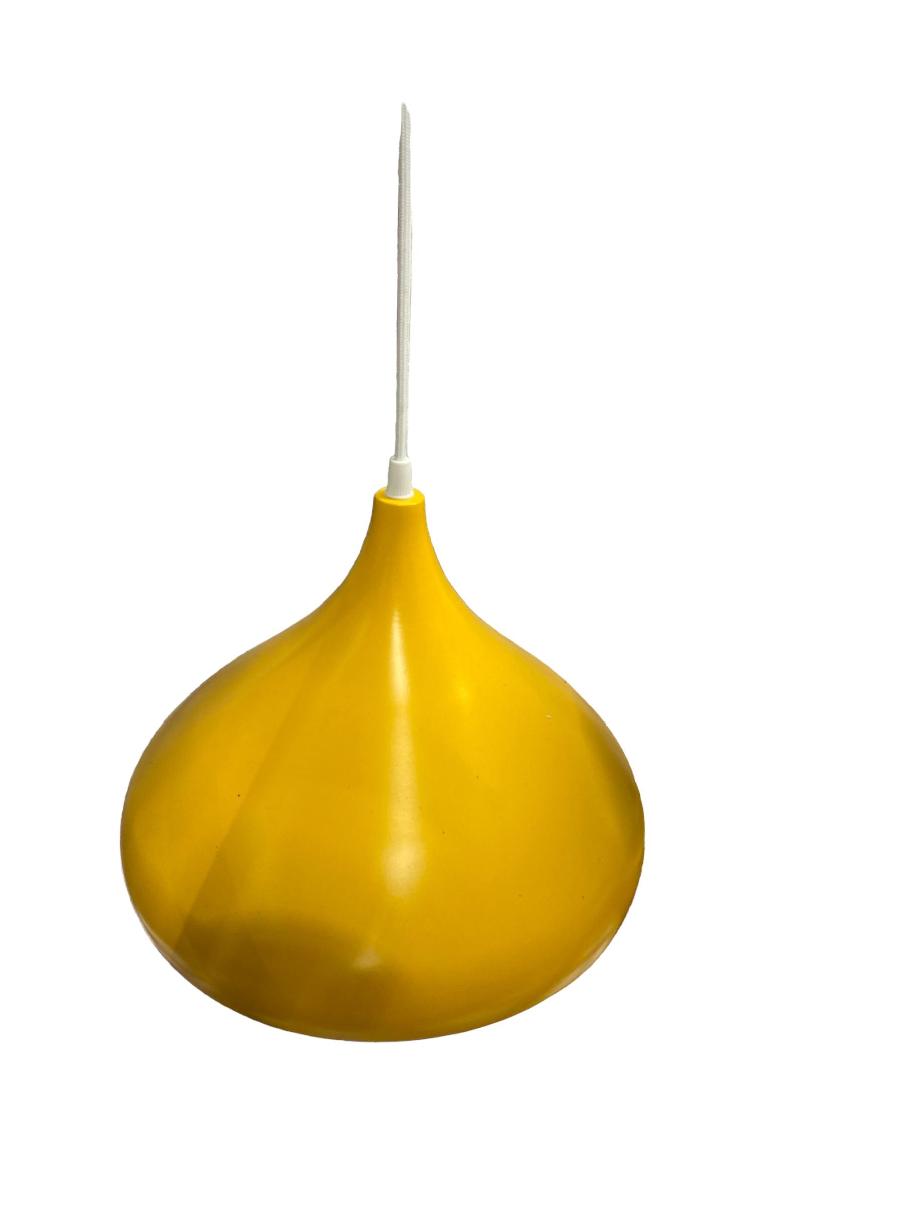 LAMPO โคมรับหลอด E27 FIASS YELLOW (10/ลัง)