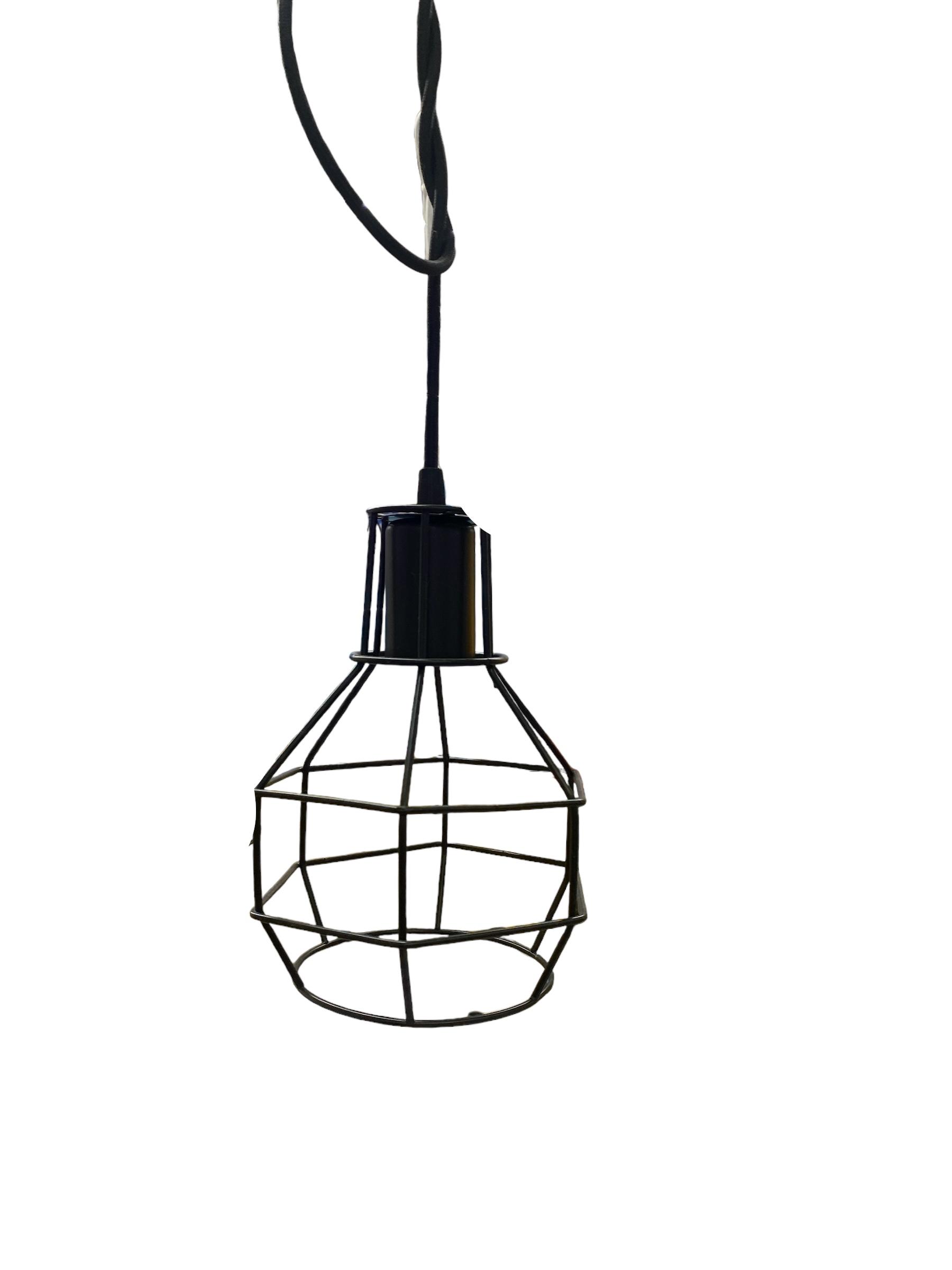 LAMPO โคมรับหลอด E27 HOT (20/ลัง) แบรนด์ LAMPO - ระบบไฟฟ้าและระบบน้ำ ราคา 239 บาท