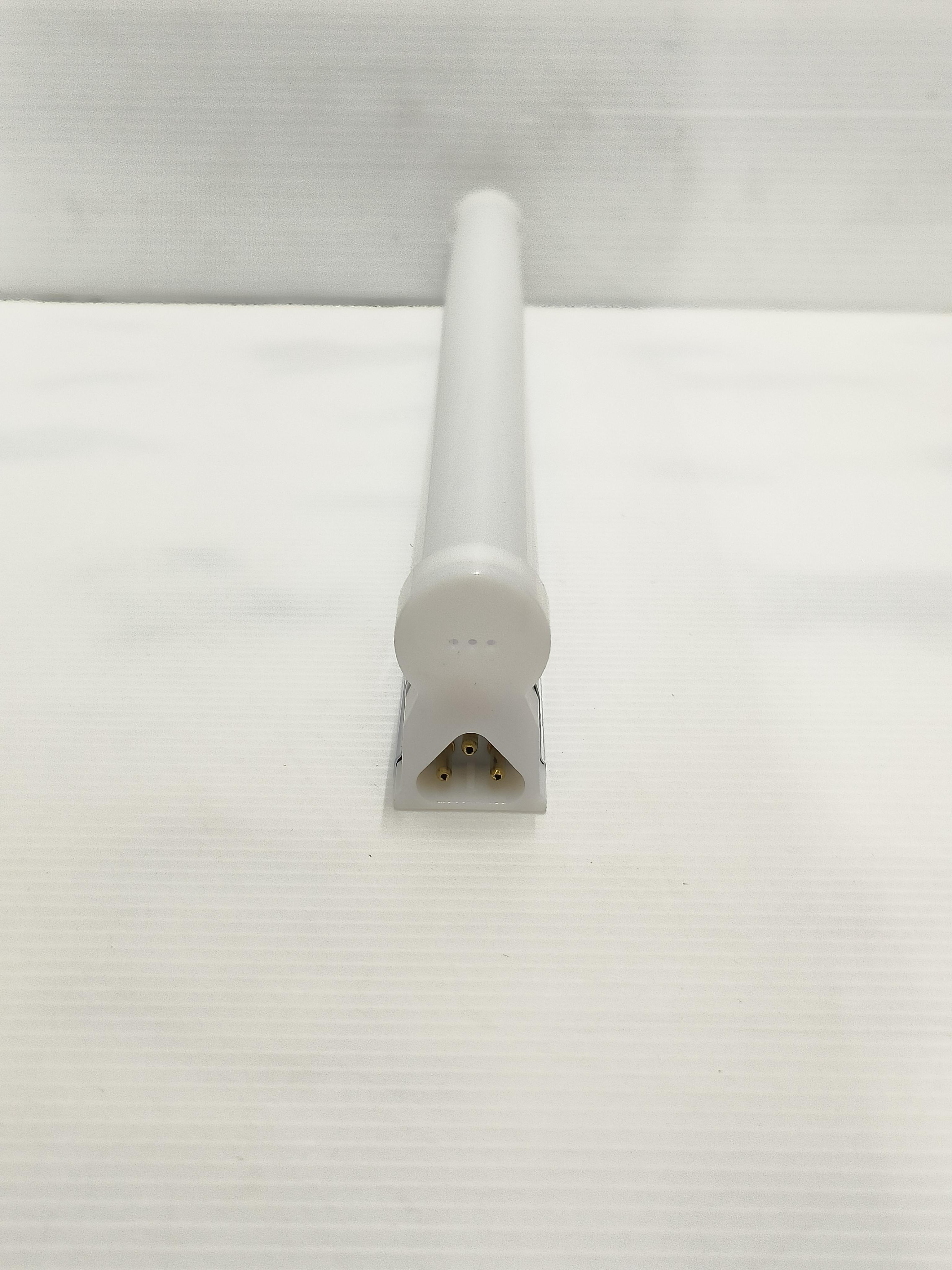 FSL หลอด LED SEAMLESS T5 4W (30ซม.) แสงเดย์ไลท์ - ภาพที่ 2