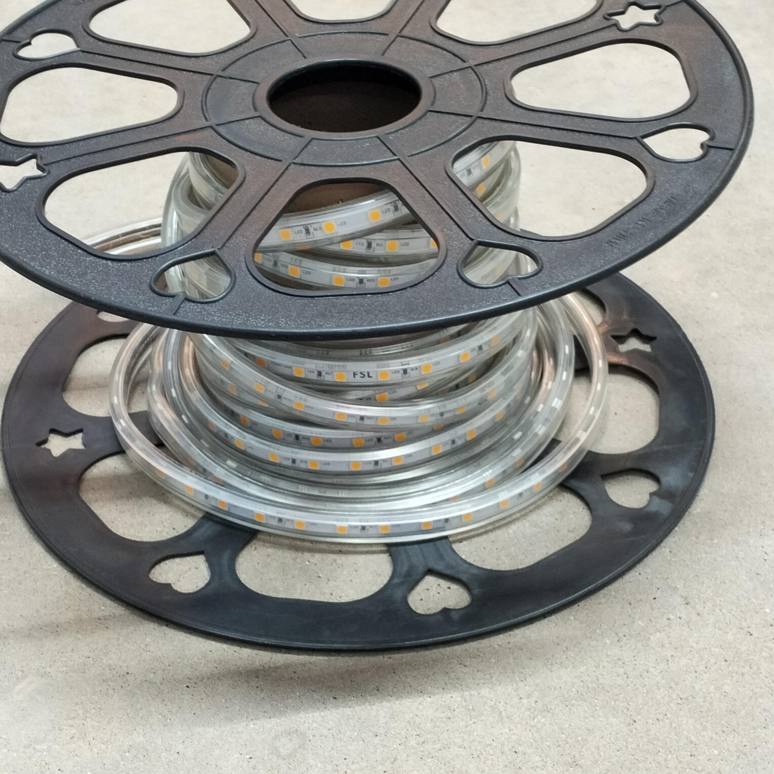 FSL ไฟเส้น LED STRIP LIGHT 7W RGB (แบ่งขาย/เมตร)
