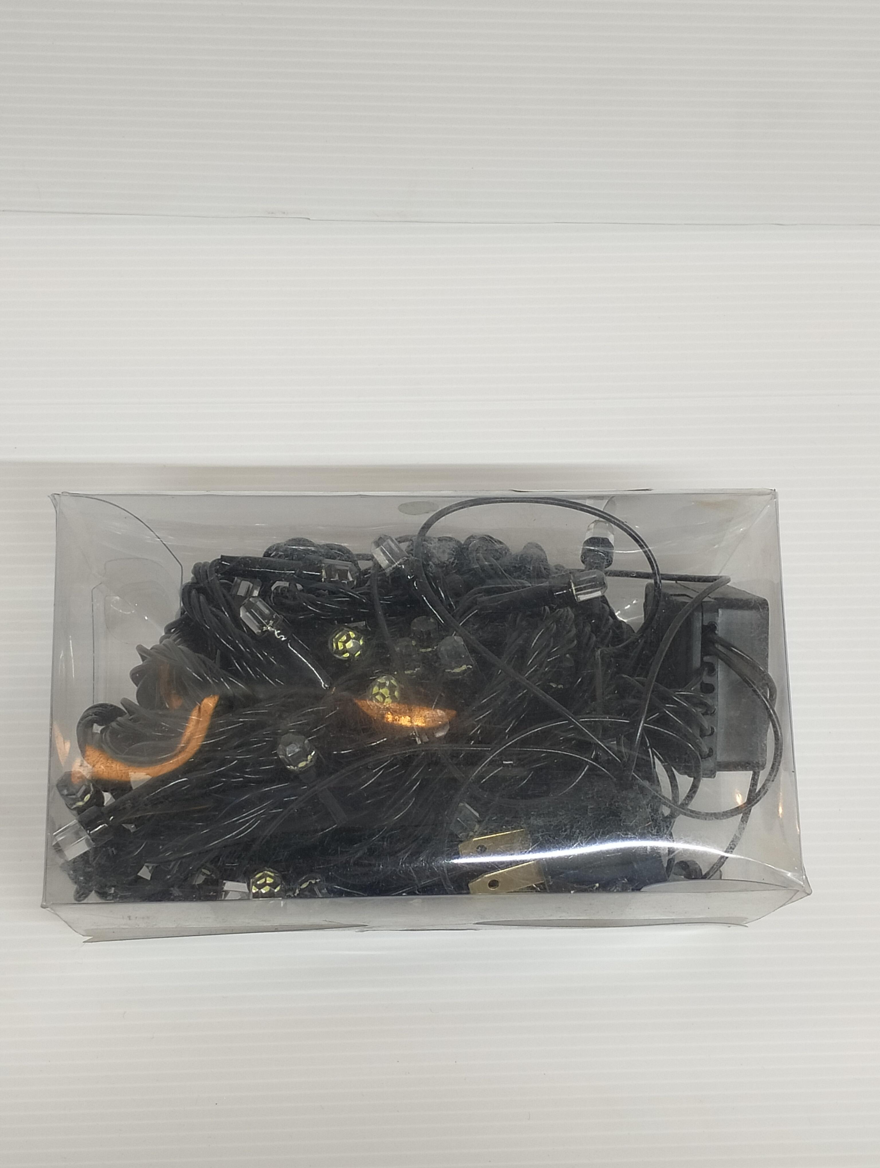 TNT ไฟหยดน้ำคริสตัลกันน้ำ LED100หัว 10 ม. ขาว แบรนด์ ที เอ็น อิเล็คทริค - ระบบไฟฟ้าและระบบน้ำ ราคา 139 บาท