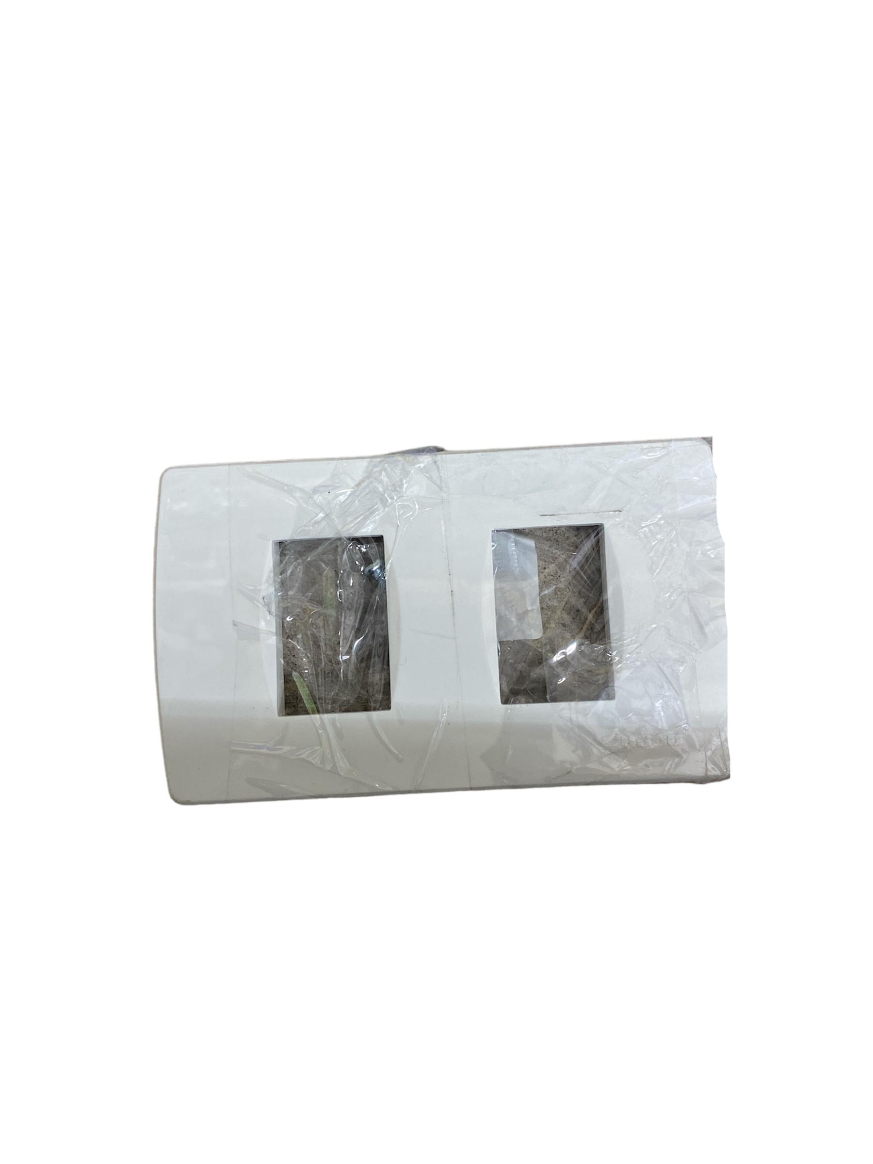 HACO แผงหน้ากาก 2ช่อง PR-F002 แบรนด์ HACO - ระบบไฟฟ้าและระบบน้ำ ราคา 25 บาท