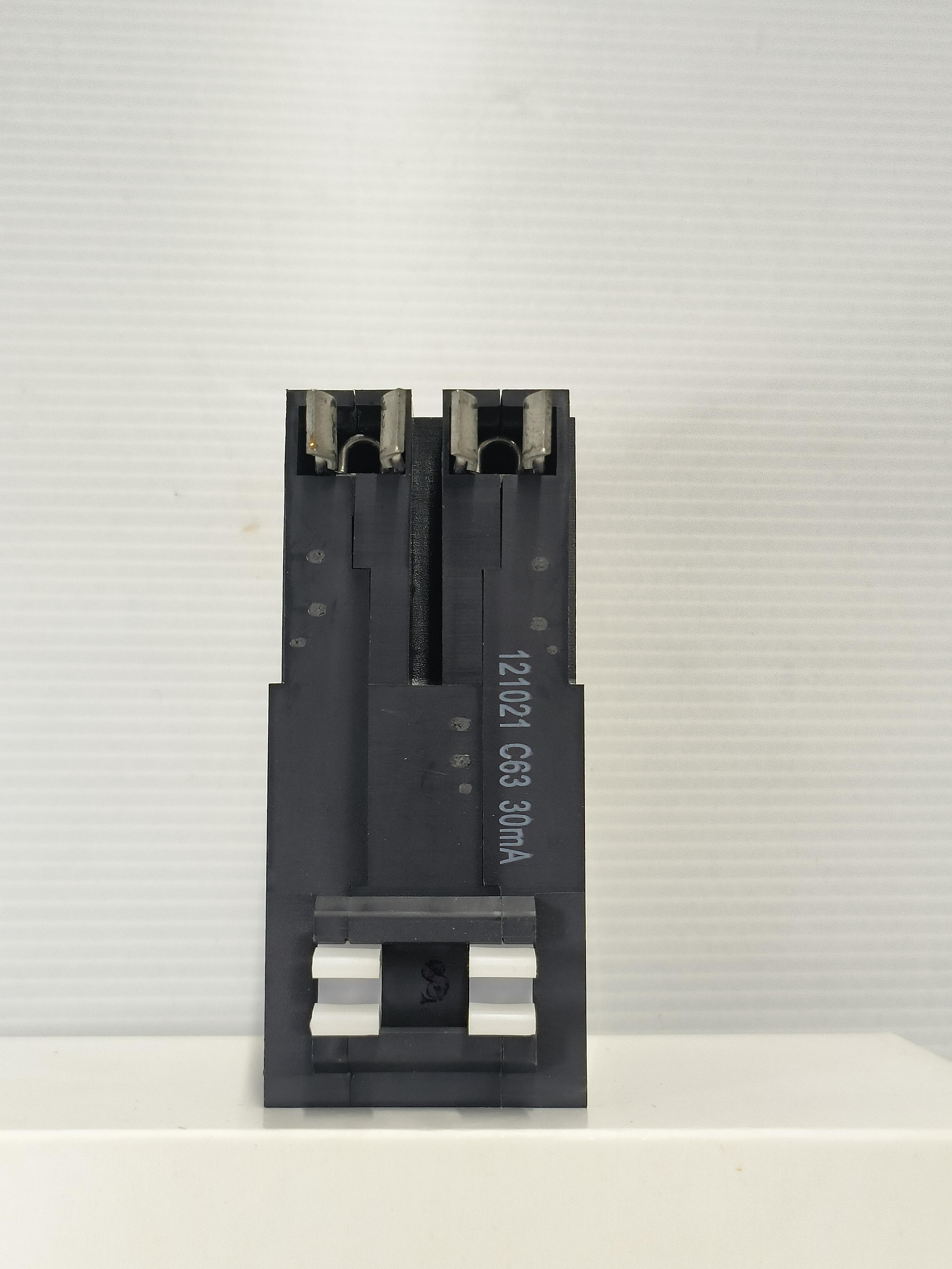 NANO เมนเซอร์กิตเบรกเกอร์กันดูด NR2C63 ปลั๊กออน 2P 63A 10kA - ภาพที่ 2