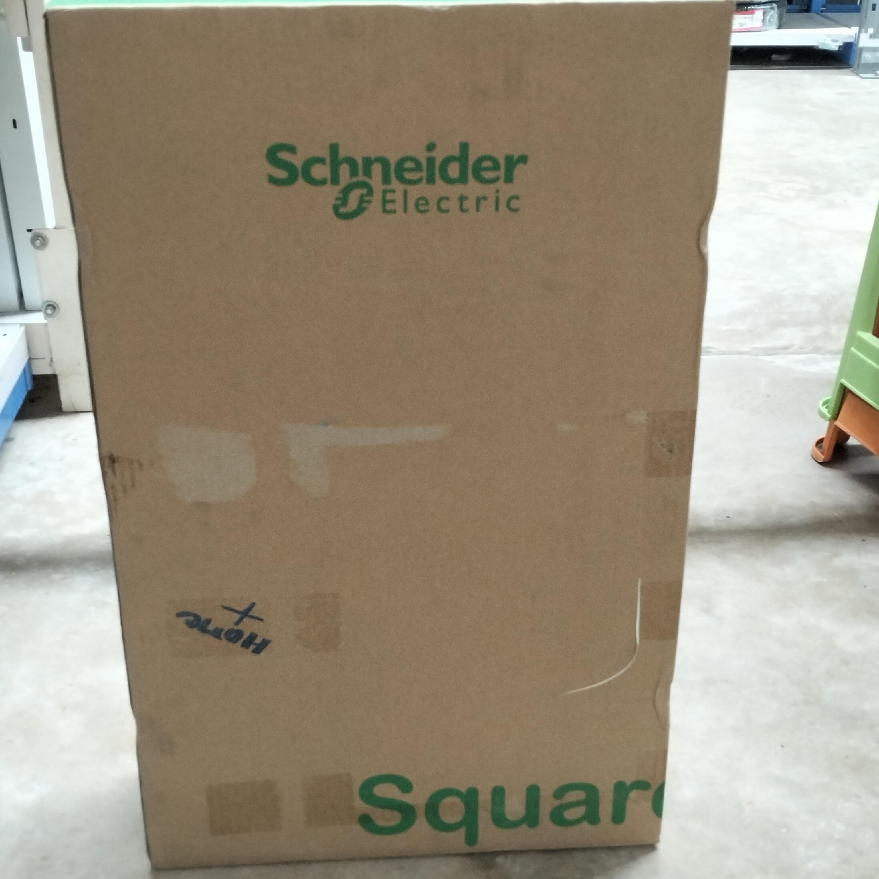 ตู้โหลดเซ็นเตอร์ 3P 24ช่อง เมน100 Schneider แบรนด์ สารคามไลท์ติ้ง - ระบบไฟฟ้าและระบบน้ำ ราคา 7,590 บาท
