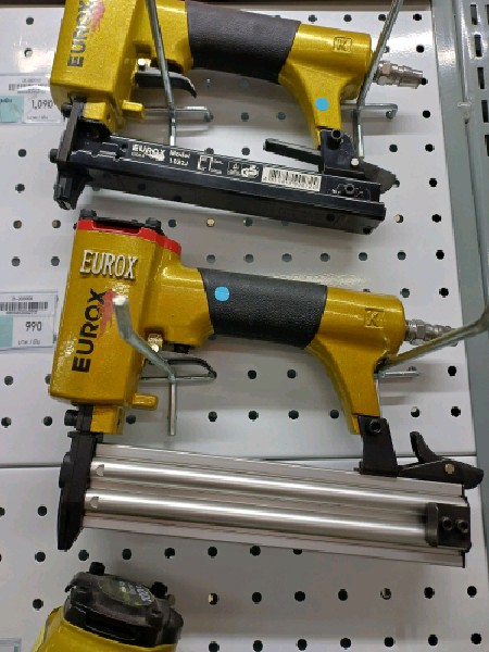 EUROX ปืนลมยิงตะปู F30 GOLD - ภาพที่ 2