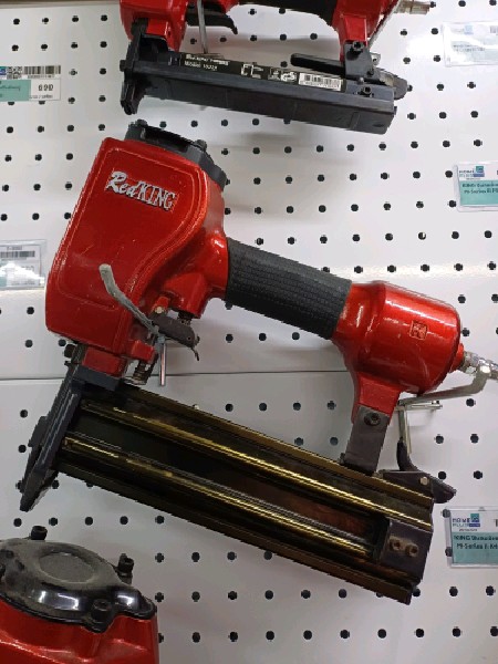 KINGXP เครื่องยิงตะปู คอนกรีต FST50 RED แบรนด์ KINGXP - ฮาร์ดแวร์ ราคา 2,350 บาท