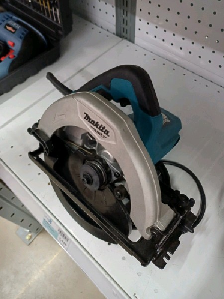 MAKITA เลื่อยวงเดือน M5801B 7
