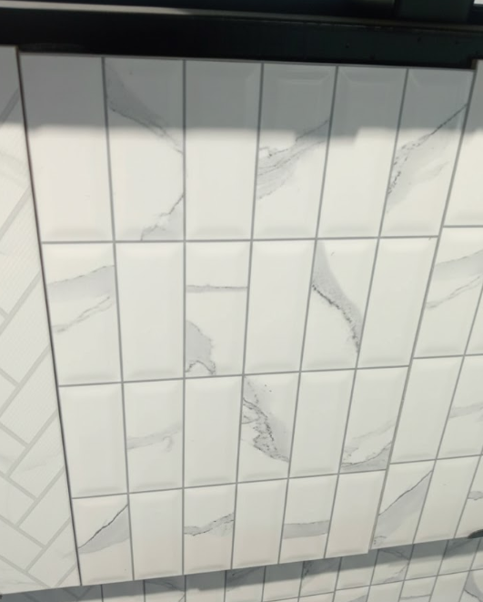 กระเบื้องผนัง 25 x 40 ซม. เอลวิส ขาว R/T (GLO)(EXC)(A) SCG