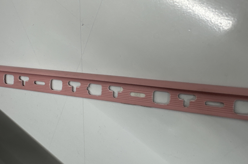 คิ้ว PVC รุ่น #315 สีชมพู VRV