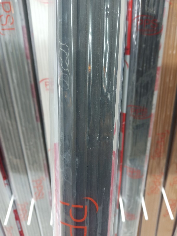 PPS จมูกบันไดกันลื่น SN-451561 1.50ม. น้ำตาลแก่ แบรนด์ พิศพิศาล - ตกแต่ง ราคา 145 บาท