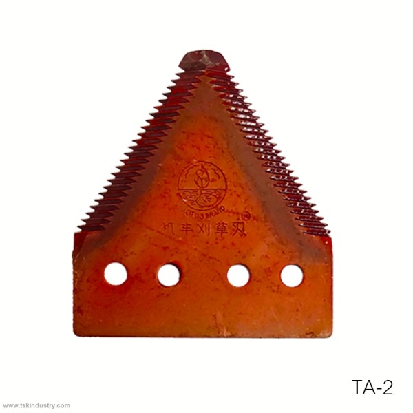 ใบมีดสามเหลี่ยม เกี่ยวข้าว-ตัดหญ้า TA-2 ขนาด 83*76*t3.0*Ø6 mm แบรนด์ สามยอด - การเกษตร ราคา 35 บาท