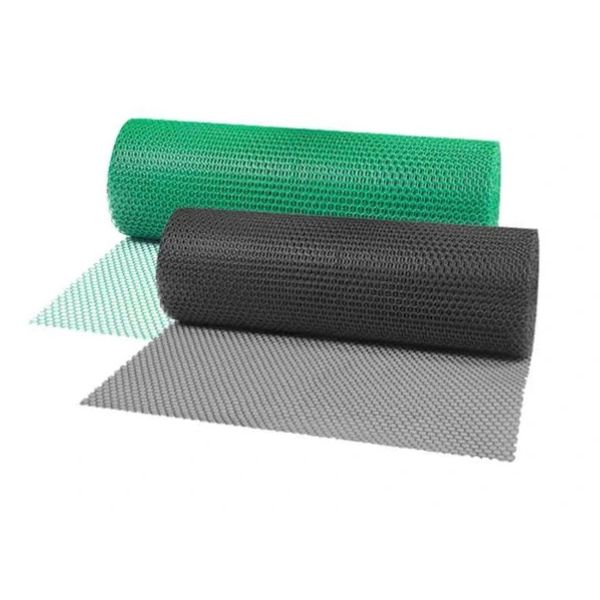 ตาข่ายพลาสติกหกเหลี่ยม PVC 5มิล*90cm.*30m. ดำ แบรนด์ PTS - การเกษตร ราคา 585 บาท