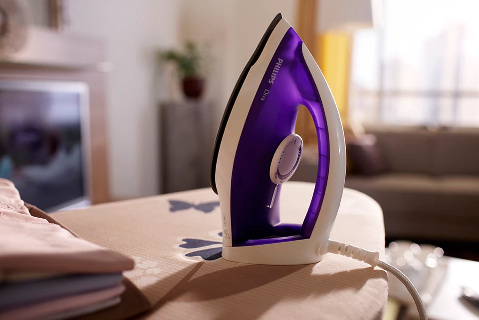 PHILIPS เตารีดแห้ง GC122/30 1200วัตต์ คละสี - ภาพที่ 3